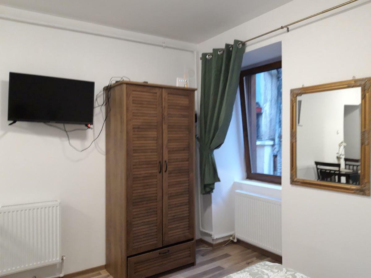Sara House Apartamento Bistriţa Exterior foto