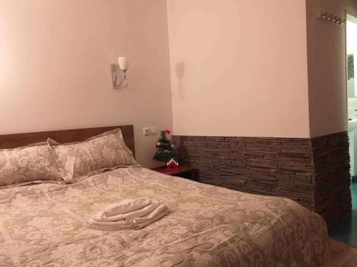 Sara House Apartamento Bistriţa Exterior foto